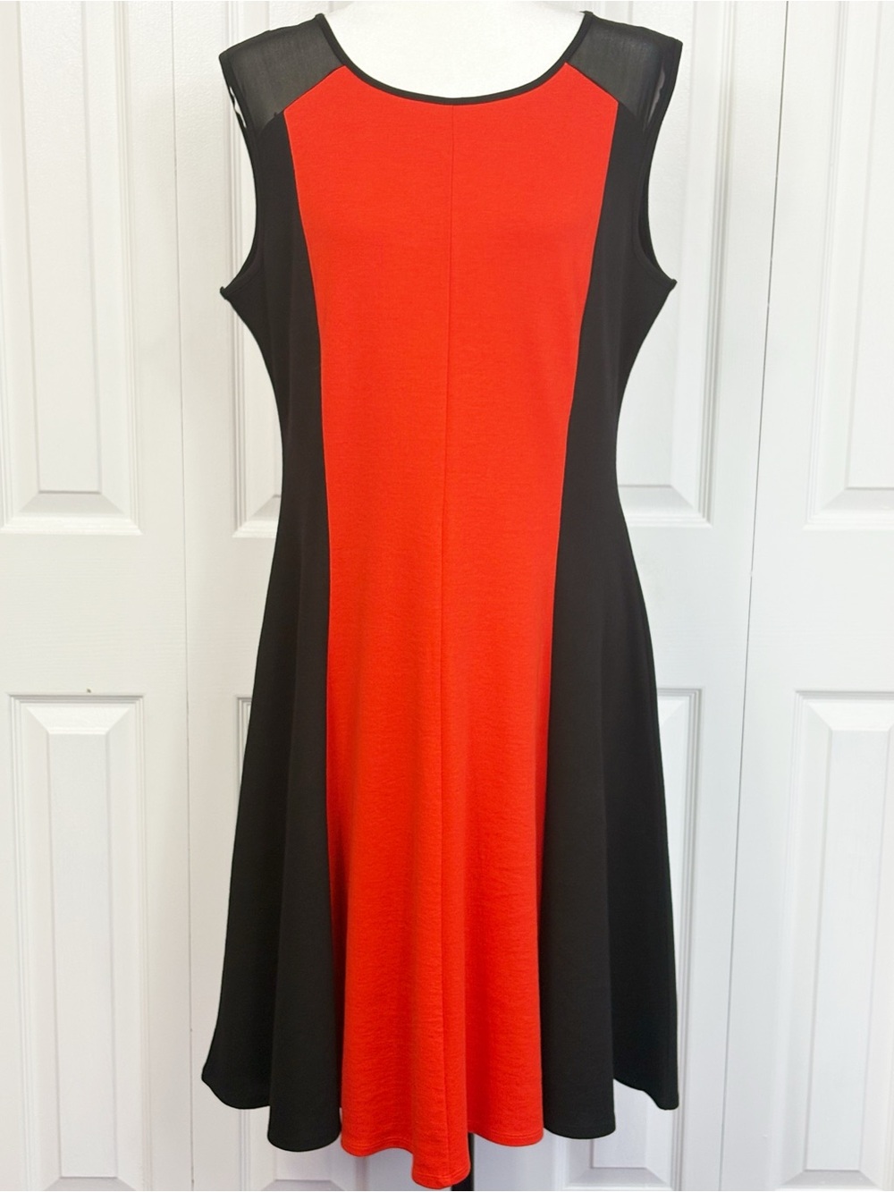 Signature Collection Bright Red & Black Colorblock Knit Fit & Flare Dress XL